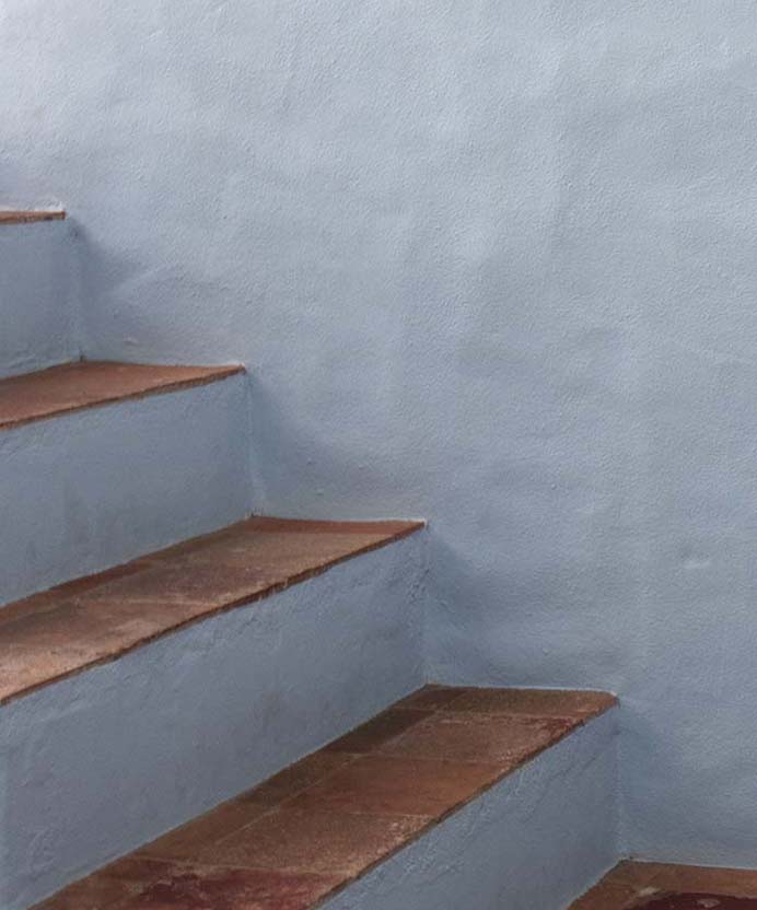 Pequeñas escaleras de la habitación azul
